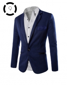Комплект синьо сако и изчистена бяла риза с черни ревери